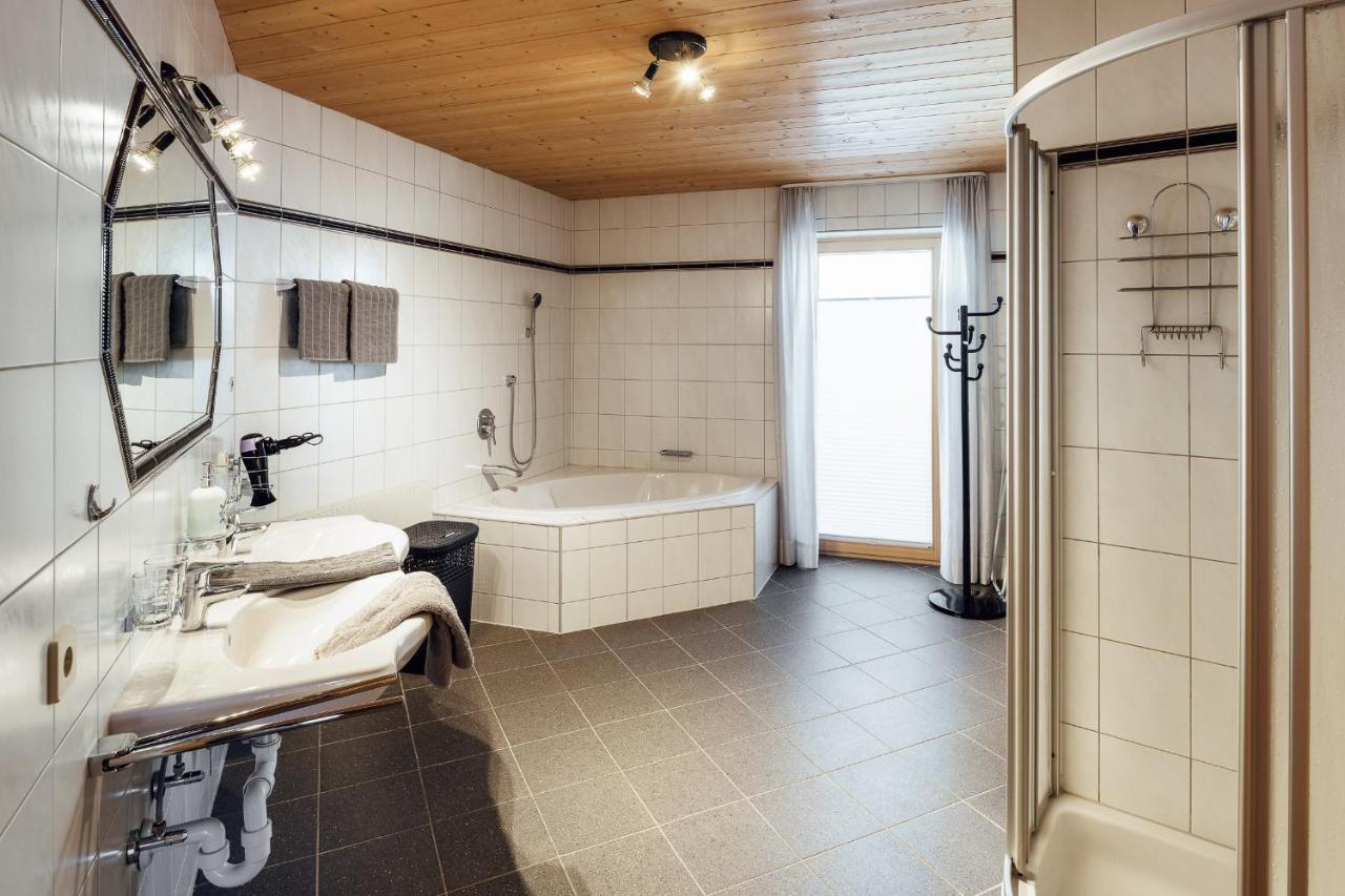Ideal Apartment *